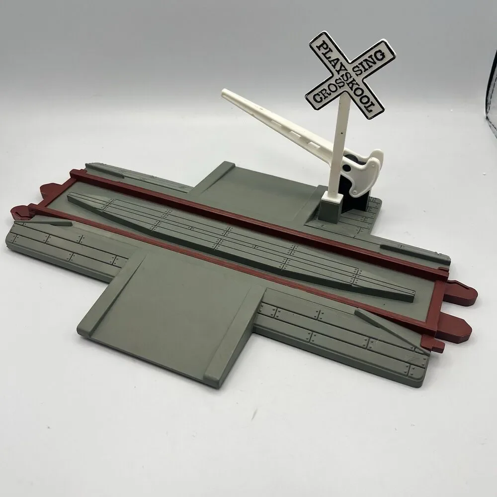 1988 Playskool Express Train Track Road Crossing Replacement Part Rerailer